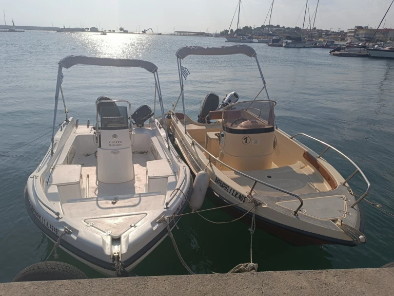 Location bateau Chalcidique pas cher KAVEIROS