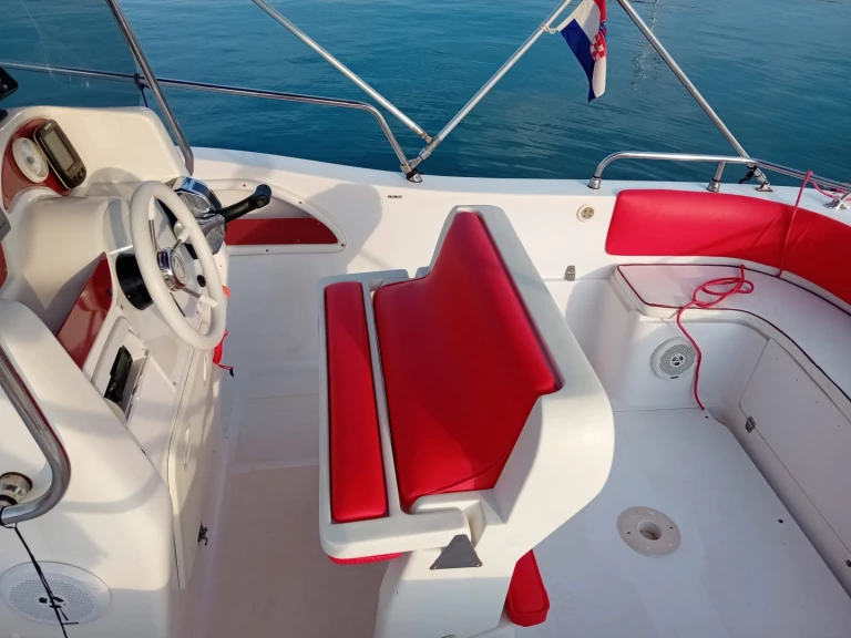 Location bateau Medulin pas cher Blumax 21