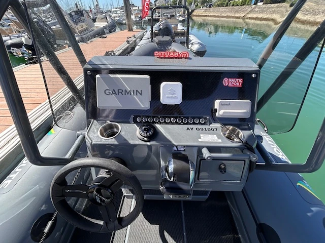 Location à La Trinité-sur-Mer - Highfield Patrol 660 sur SamBoat