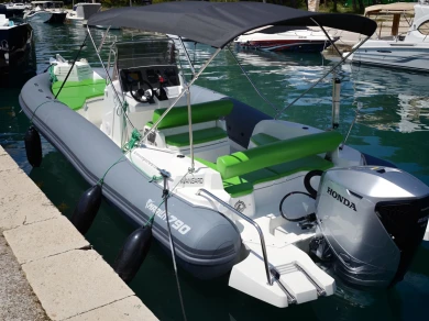 Alquiler de embarcaciones Marlin Boat 790 Pro Dynamic enSplit en Samboat