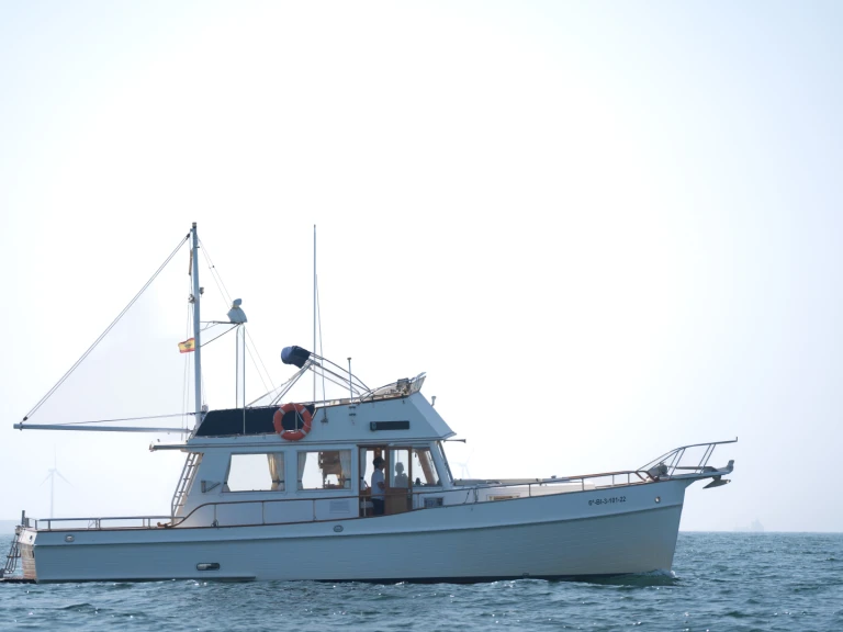 Bateau à moteur à louer à Abra au meilleur prix