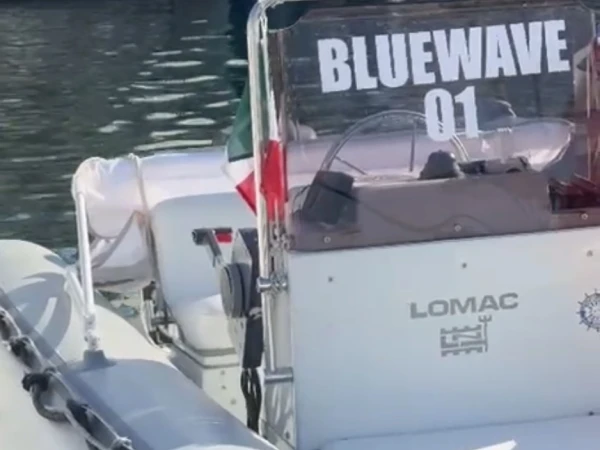 Louer Semi-rigide avec ou sans skipper Lomac à Porto di Reggio Calabria