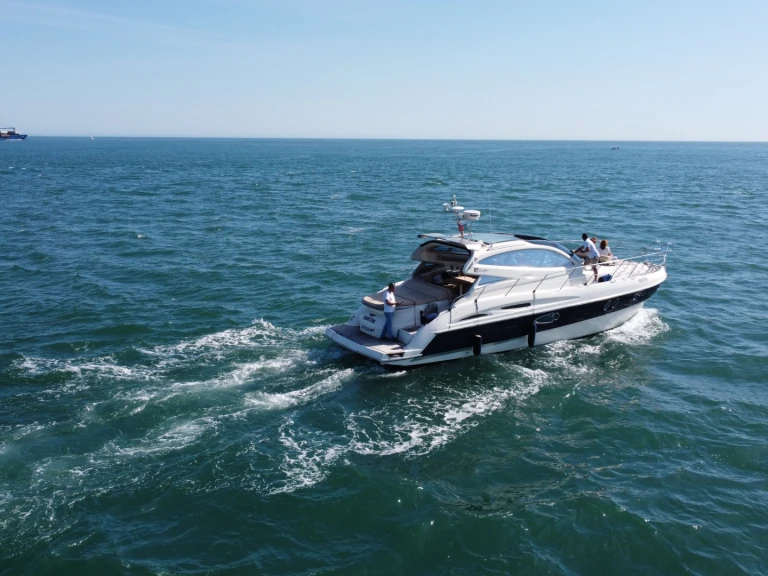 Location Yacht à Lisbonne - Cranchi Mediterranee 47 Hard Top