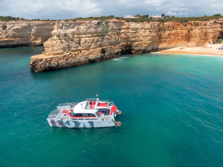 Location Catamaran à Vilamoura - Nautiber Custom