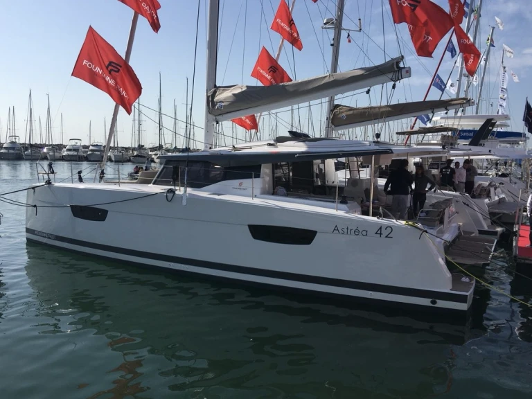 Fountaine Pajot Astrea 42 a louer à Marseille