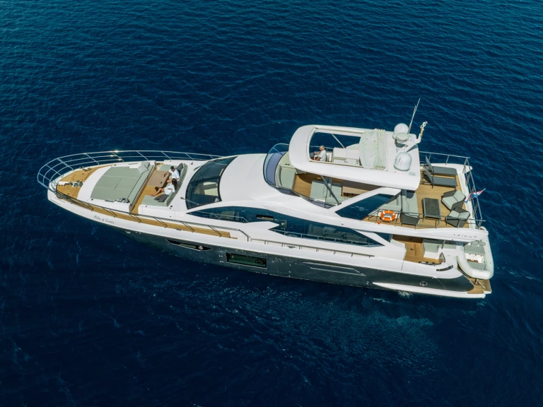 Location bateau Sukošan pas cher Azimut 72 Fly