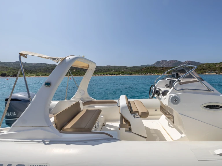 Lomac Adrenalina 7.5 a louer à Port Grimaud