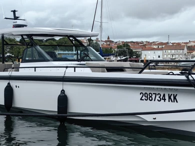Charter a Axopar Axopar 37 Sun-Top in Krk on Samboat