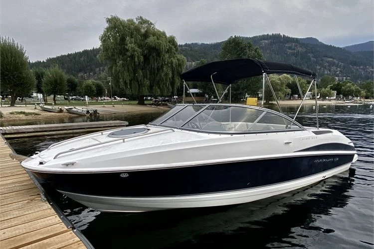 Bateau à moteur à louer à France au meilleur prix