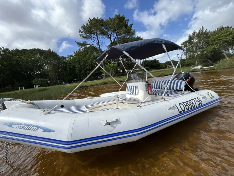 Location Semi-rigide Zodiac avec permis