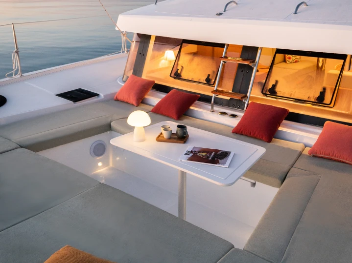 Catamaran à louer à Ribishi au meilleur prix