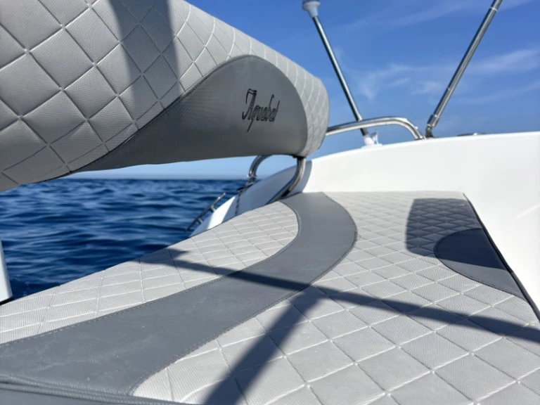 Louer Bateau à moteur avec ou sans skipper Aquabat à Giardini-Naxos