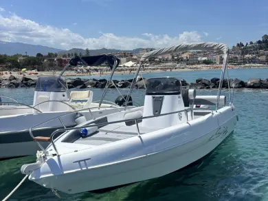 Location Bateau à moteur à Giardini-Naxos - Aquabat Sport Line 19