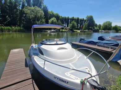 Bootsverleih Quicksilver Quicksilver 520 Flamingo France Samboat
