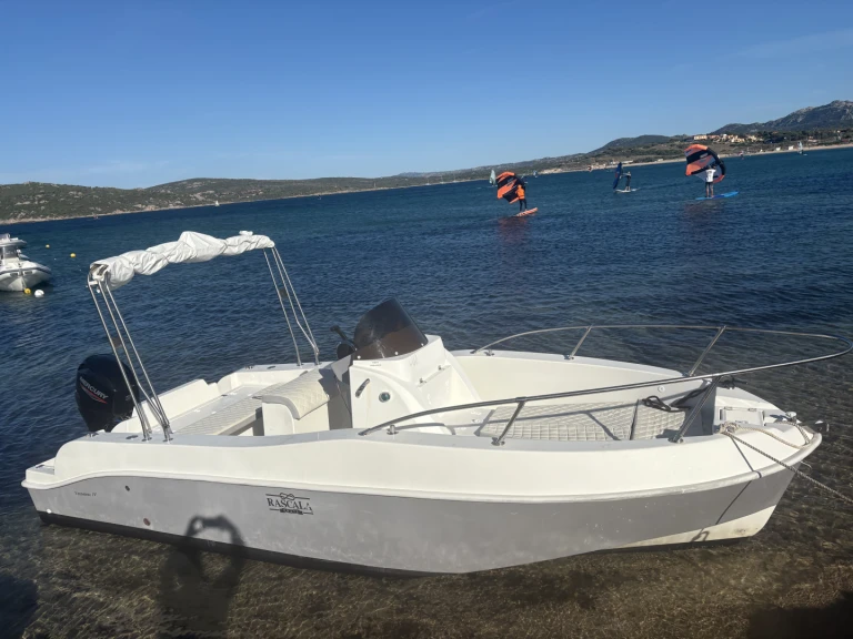 Louez un Rascala Ventone 19 à Palau