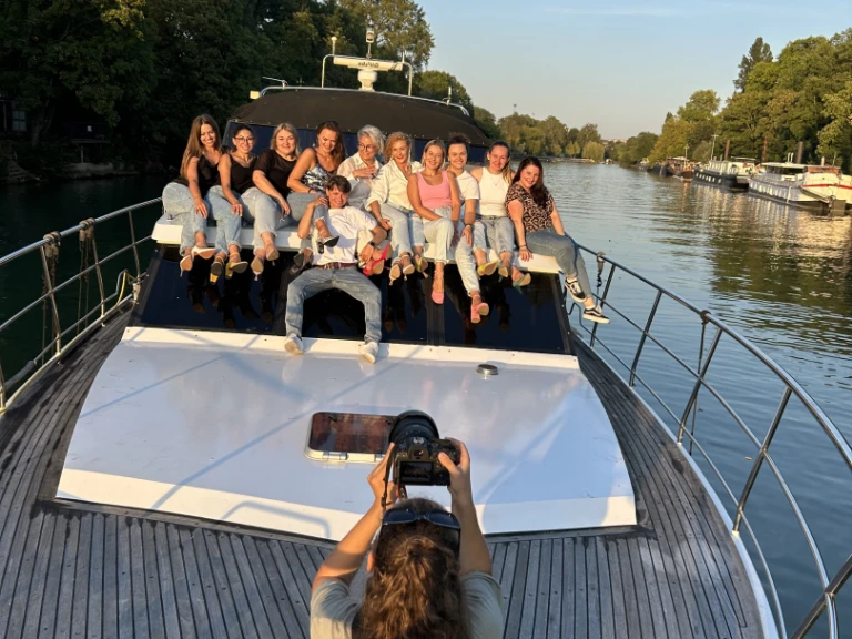 Location Bateau à moteur Van der valk avec permis
