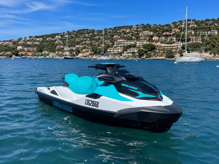 Sea-Doo GTX  a louer à Le Grau-du-Roi