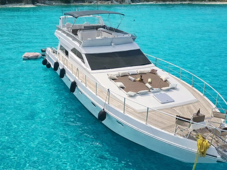 Louez un Ferretti Ferretti Yachts 58 à Mykonos (Ville)