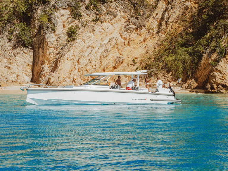 Location à Baie Nettlé - Axopar Axopar 37 Sun-Top sur SamBoat