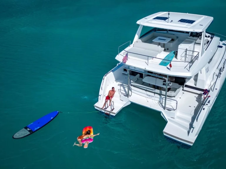 Location bateau Leopard Leopard 46 Powercat à Gouviá sur Samboat
