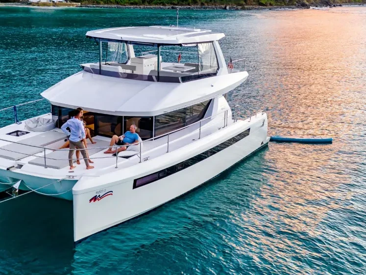 Bateau à moteur à louer à Road Town au meilleur prix