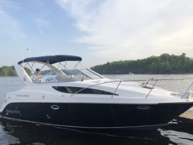 Ein Bayliner Bayliner 285 Cruiser mieten in Nice