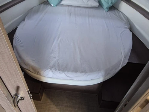 Bateau à moteur à louer à Blace au meilleur prix