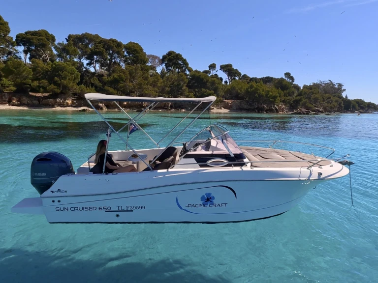 Pacific Craft Pacific Craft 650 SC a louer à Golfe-Juan