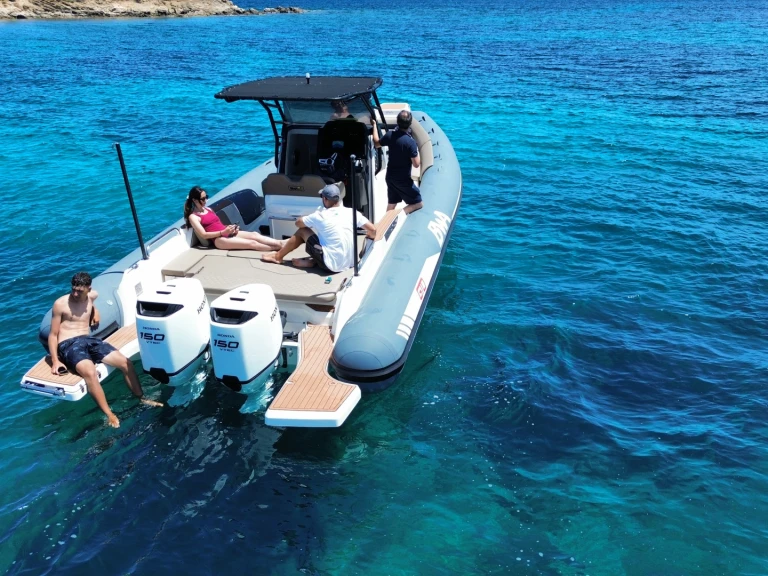Louez un Bwa 32gt à Porto Rotondo