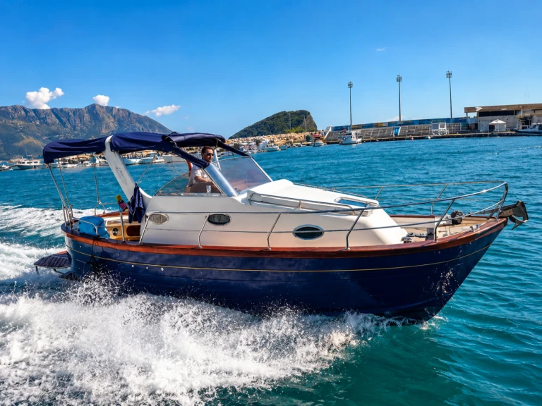 Louez un Cantieri Mimì Libeccio 25 à Valence