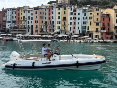Gommone a noleggio a La Spezia al miglior prezzo