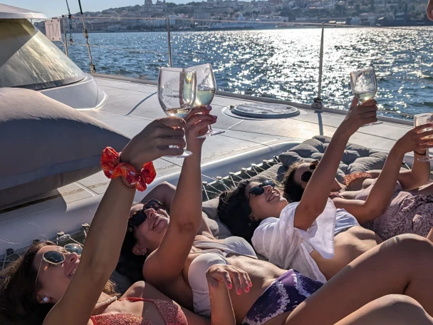 Fountaine Pajot Lavezzi 40 Maestro a louer à Lisbonne