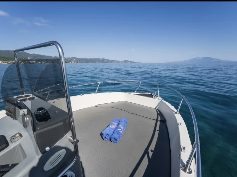 Location Bateau à moteur à Zakynthos - Nireus Nireus Ω53 Elegance 