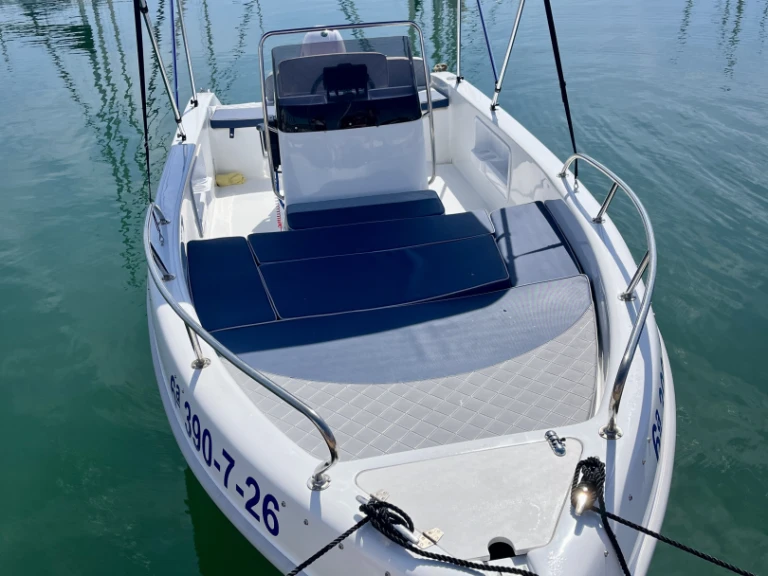 Louer Bateau à moteur avec ou sans skipper Saver à Sant Andreu de Llavaneres