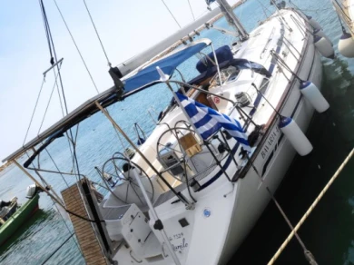 Sailboat for rent Ávdira at the best price