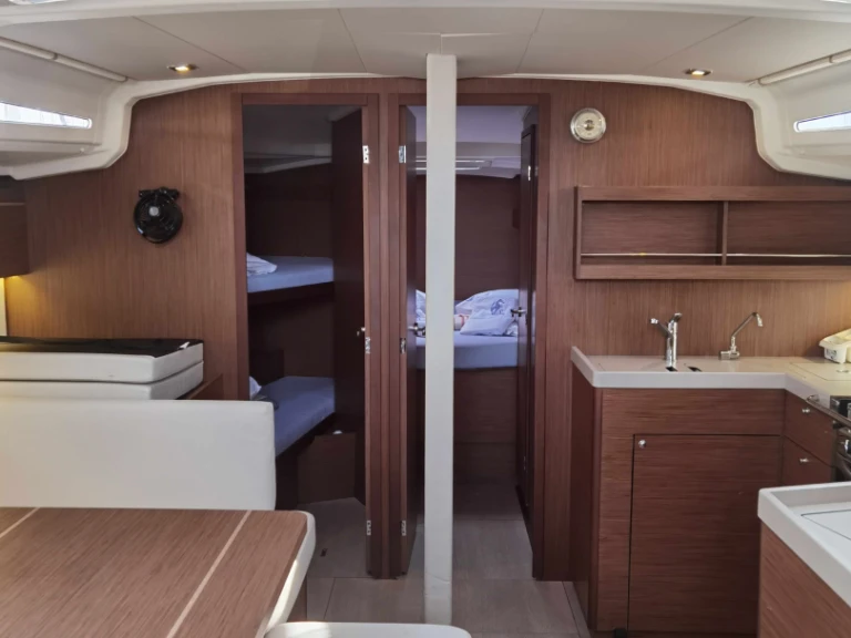 Location Voilier à Álimos - Bénéteau Oceanis 40.1