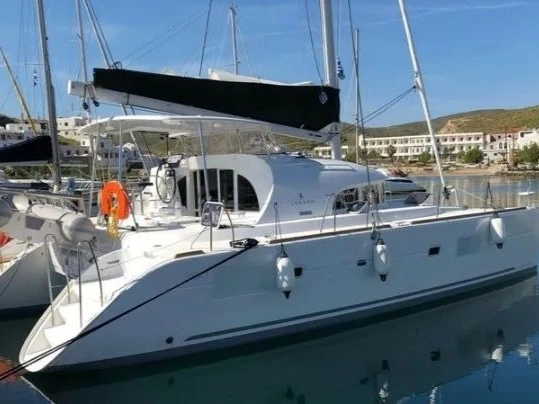 Lagoon Lagoon 380/4 cab a louer à Paros (Ile)