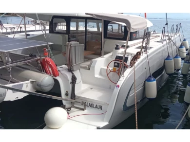 Boat rental Excess Excess 11 (Cat)/6 cab in Lefkáda on Samboat