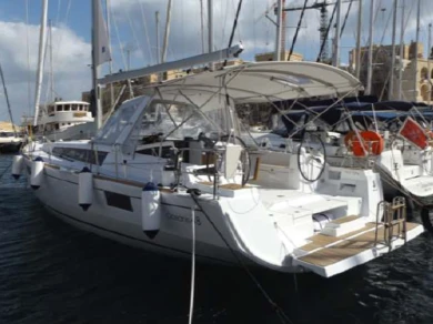 Sailboat hire in Kalkara - Bénéteau Oceanis 48 /5cab