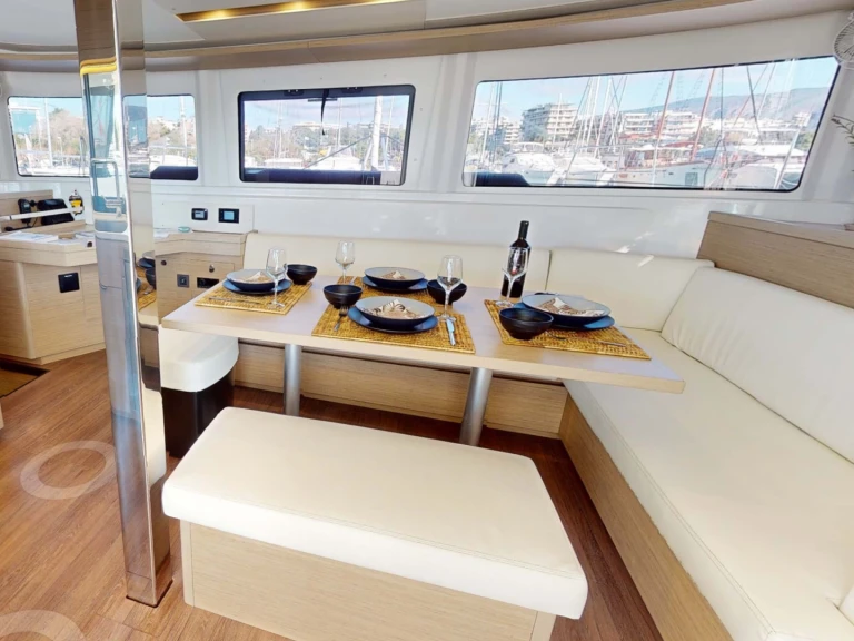 Location bateau Álimos pas cher Lagoon 46 Fly (6 cab.)