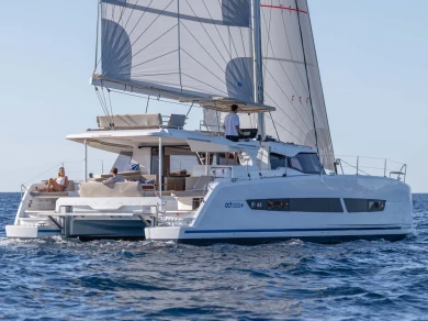 Catamarán para alquilar Néa Péramos al mejor precio