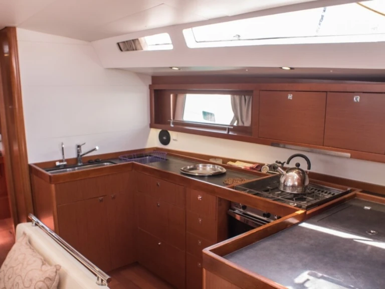 Location à Ávdira - Bénéteau Oceanis 48 /5cab sur SamBoat