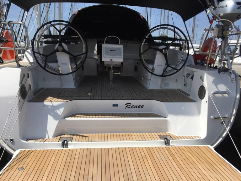 Location bateau Bavaria Bavaria Cruiser 46 /4cab à Skiathos sur Samboat