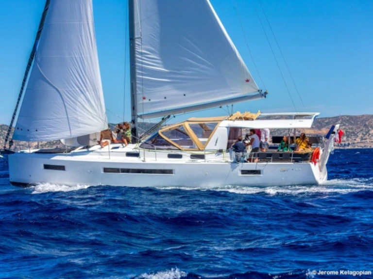 Jeanneau Sun Loft 47 /7cab a louer à Tivat