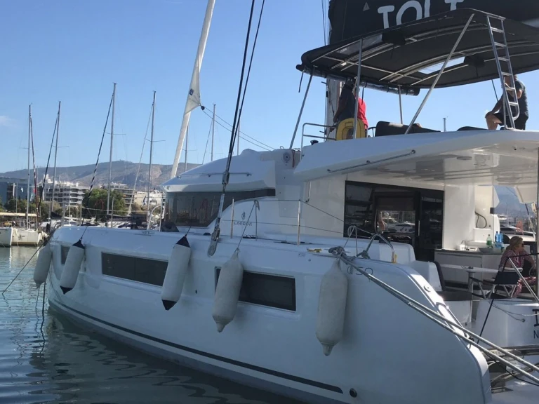 Location Catamaran à Álimos - Lagoon Lagoon 50/6 cab
