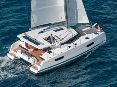 Hire Catamaran Fountaine Pajot with a boat licence