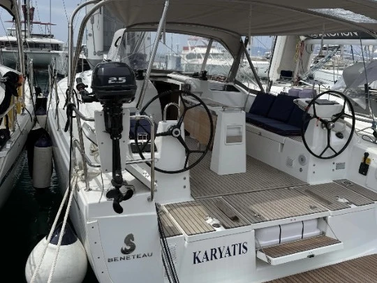 Location à Lefkáda - Bénéteau OCEANIS  37 (3CAB) sur SamBoat