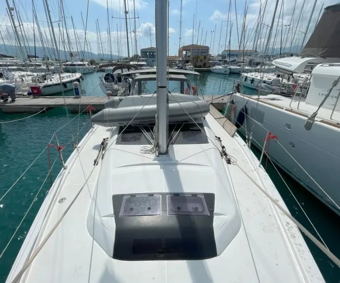 Location à Lefkáda - Dufour Dufour 390 (3WC) /3cab sur SamBoat