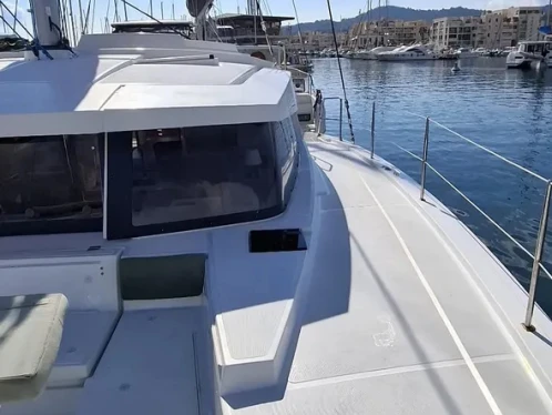 Location bateau Bormes-les-Mimosas pas cher Bali 4.2 CAT/5 cab