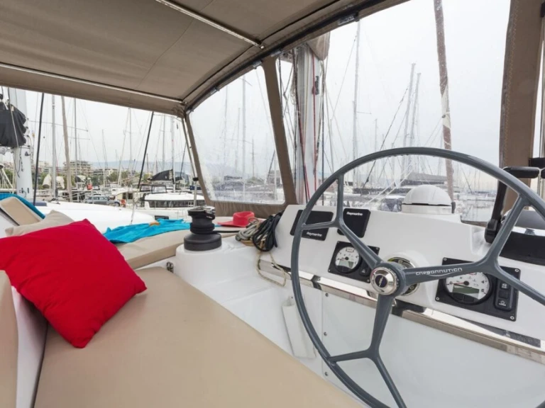 Catamaran à louer à Ávdira au meilleur prix